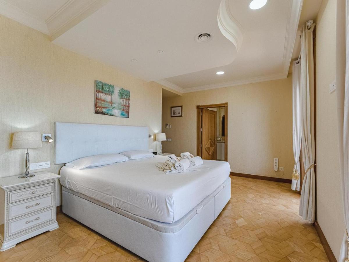 Luxury Villa Nautilus Heated Pool Spa 阿德耶 外观 照片
